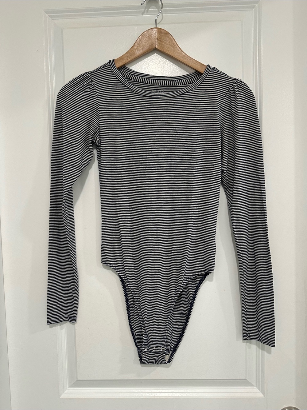 aerie Women’s Navy and White Striped Long Sleeve Bodysuit Size XS